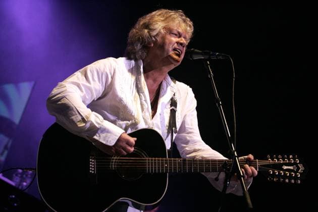 HOLLYWOOD FL - MARCH 11: Justin Hayward and John Lodge of the Moody Blues perform on the opening night of their tour at Hard Rock live held at the Seminole Hard Rock hotel & Casino on March 11, 2012 in Hollywood, Florida....People: John Lodge Hollywood United States Of America  - ZUMAs214 20060222_aba_s214_001 Copyright: xSMGx