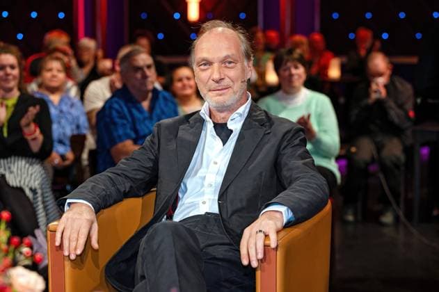 MDR - Riverboat. Schauspieler Martin Brambach anläßlich der Aufzeichnung der MDR - Talkshow Riverboat am 10.10.2025 in der Mediacity Leipzig. 20251010ADO0025