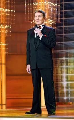 ARCHIV: Freddy Quinn Sänger und Schauspieler Freddy Quinn anläßlich der ZDF-Fernsehshow Willkommen bei Carmen Nebel am 29.10.2005 ARCHIVAUFNAHME, Datum geschätzt 20251025JWM0026