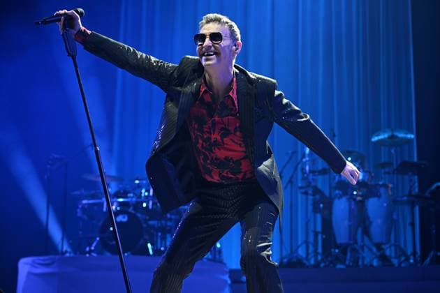 Marti Pellow performing at O2 Arena in London LONDON, ENGLAND - NOVEMBER 02: Marti Pellow performing at O2 Arena, Greenwich as part of ˜Love Is All Around™ 30th Anniversary Tour on November 02, 2025 in London, England. CAP MAR MAR Great Britain Copyright: xMartinxHarris CapitalxPicturesx