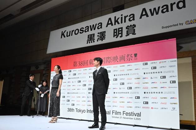 Kurosawa Akira Award of the 38th Tokyo International Film Festival TOKYO, JAPAN - NOVEMBER 3: Japanese filmmaker Lee Sang-il (L) and Academy Award-winning director Chloé Zhao (R) pose during the Akira Award trophies at the 38th Tokyo International Film Festival in Tokyo, Japan, on November 3, 2025. Both filmmakers were recognized for their outstanding contributions to world cinema, Lee for redefining Japanese social drama, and Zhao for her cross-cultural storytelling bridging East and West. David Mareuil Anadolu Tokyo Japan. Editorial use only. Please get in touch for any other usage.  Copyright: x2025xAnadoluxDavidxMareuilx