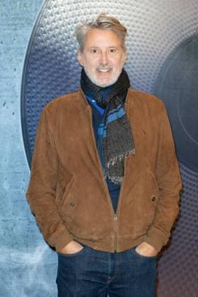 Valide Saison 3 Premiere Antoine de Caunes attending the Valide Saison 3 Premiere at the Grand Rex cinema in Paris, France on November 03, 2025. Photo by Aurore Marechal ABACAPRESS.COM Paris France  Copyright: xMarechalxAurore ABACAx