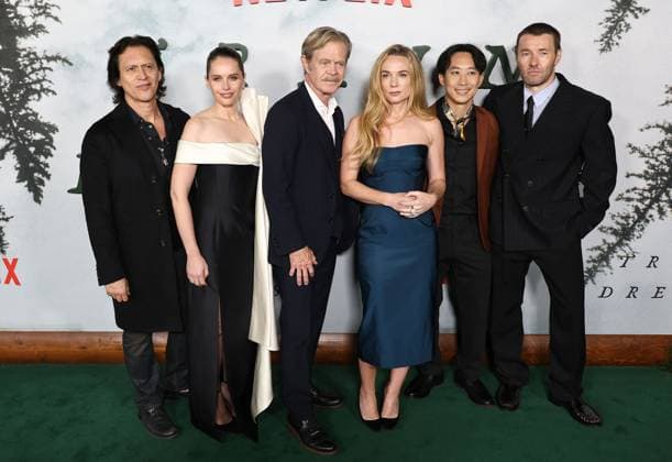 Premiere Of Netflix s Train Dreams Clifton Collins Jr., Felicity Jones, William H. Macy, Kerry Condon, Alfred Hsing and Joel Edgerton arrive at the Premiere Of Netflix s Train Dreams held at The Egyptian Theatre Hollywood in Hollywood, Los Angeles, California, United States. The Egyptian Theatre Hollywood, Hollywood, Los Angeles, California, USA California United States  Copyright: xImagexPressxAgencyx originalFilename: collin-premiere251104_npI14.jpg