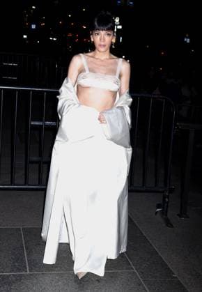 Outside arrivals during the 2025 CFDA Awards at The American Museum of Natural History Featuring: Lily Allen Where: New York, United States When: 03 Nov 2025 Credit: Darla Khazei INSTARimages EDITORIAL USE ONLY. NOT FOR USE BY NEWSPAPERS BASED IN THE UK. Copyright: xx instar55240249