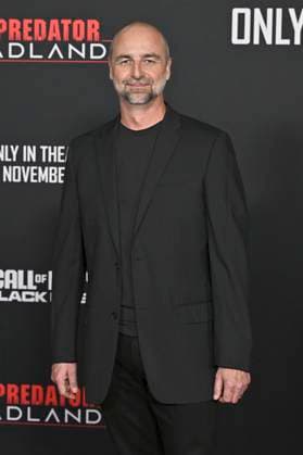 Olivier Dumont bei der Premiere des Kinofilms Predator: Badlands im TCL Chinese Theater. Los Angeles, 03.11.2025