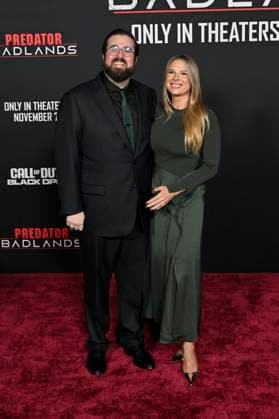 Ben Rosenblatt mit Ehefrau Greta Rosenblatt bei der Premiere des Kinofilms Predator: Badlands im TCL Chinese Theater. Los Angeles, 03.11.2025