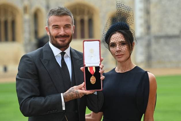 . 04 11 2025. Windsor, United Kingdom. Sir David Beckham and his wife Victoria with his knighthood after an Investiture at Windsor Castle, United Kingdom  xPoolx xi-Imagesx IIM-26349-0007