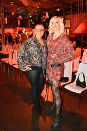 Alida Kurras und Verena Kerth beim Premieren Event zum Start vom Realityformat Die Abrechnung - Der Promi-Showdown (ab 6. November 2025 bei ProSieben und Joyn) im Festsaal Kreuzberg am 4.11.2025 in Berlin Die Abrechnung Premieren-Event zur neuen Pro7 Realityshow in Berlin
