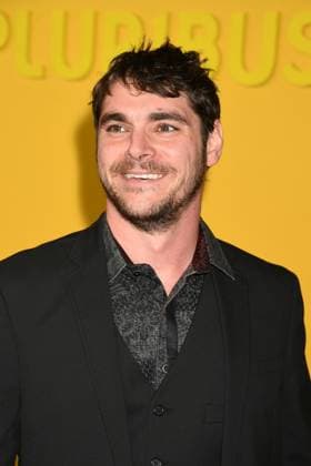LOS ANGELES, CALIFORNIA - NOVEMBER 04: RJ Mitte at the Apple TV world premiere of Pluribus at DGA Theater Complex on November 04, 2025 in Los Angeles, California Copyright: xJeffreyxMayerx xMediaPunchx
