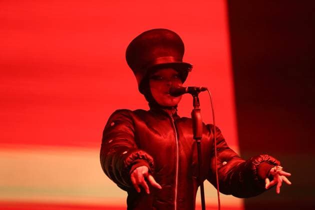 Erykah Badu bei einem Konzert in der Uber Eats Music Hall in Berlin, 4. November 2025. Erykah Badu Konzert Berlin