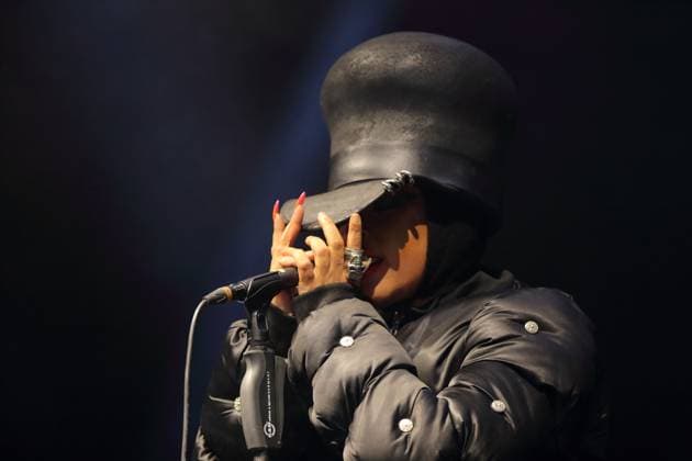 Erykah Badu bei einem Konzert in der Uber Eats Music Hall in Berlin, 4. November 2025. Erykah Badu Konzert Berlin