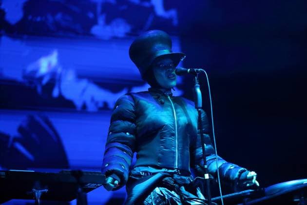 Erykah Badu bei einem Konzert in der Uber Eats Music Hall in Berlin, 4. November 2025. Erykah Badu Konzert Berlin