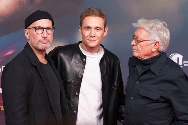 Benno FuÌˆrmann, Matthias Schweighöfer und Henry Hübchen bei der Premiere des Kinofims Das Leben der Wünsche im Mathäser Filmpalast. München, 04.11.2025