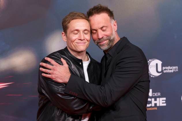 Entertainment Bilder des Tages Matthias Schweighöfer und Erik Schmitt bei der Premiere des Kinofims Das Leben der Wünsche im Mathäser Filmpalast. München, 04.11.2025