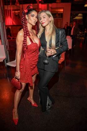 abb Abrechnung- Micaela Schäfer Schaefer und Michelle Monballijn zu Gast beim exklusiven Vorab Screenings der neuen Pro Sieben Reality-Show Die Abrechnung Der Promi Showdown im Festsaal Kreuzberg Berlin am 04.11.2025in Berlin Berlin Deutschland