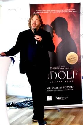 Benjamin Sahler Intendant, Festspielhaus Neuschwanstein Muenchen 05.11.2025 Presseclub Muenchen Praesentation-Musical im Festspielhaus Neuschwanstein:Deutschlandpremiere von RUDOLF Der letzte Kuss Fuessen Foto Muenchen