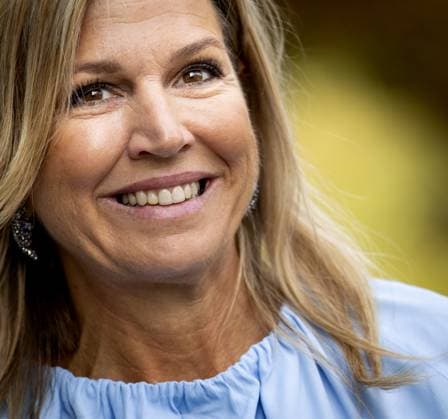 UTRECHT Queen Maxima arrives for a working visit at Enik Recovery College. This academy offers a learning environment and a meeting place for people who have personal experience with disruption due to mental health issues or addiction. ANP KOEN VAN WEEL netherlands out - belgium out  Copyright: xx x541377852x originalFilename: 541377852.jpg