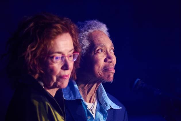 November 6, 2025, Toronto, On, Canada: Beverly Glenn-Copeland (right) and his wife Elizabeth Copeland perform at the 2025 PTP Pink Awards in Toronto, on Thursday, Nov. 6, 2025. Toronto Canada  - ZUMAc35_ 20251106_zaf_c35_210 Copyright: xSammyxKoganx