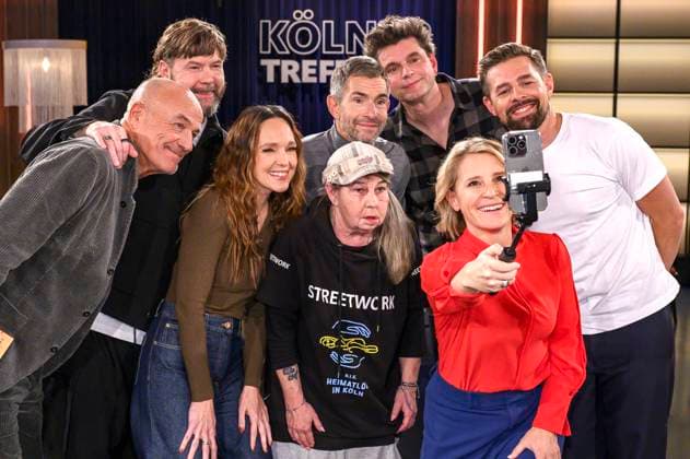 Heiner Lauterbach, Rea Garvey, Carolin Kebekus, Linda Rennings, Micky Beisenherz, Lutz van der Horst, Susan Link und Klaas Heufer-Umlauf bei der Aufzeichnung der WDR-Talkshow Kölner Treff im WDR Studio BS 3. Köln, 06.11.2025