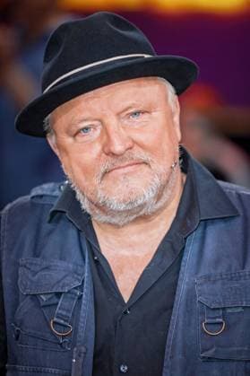 MDR - Riverboat. Schauspieler Axel Prahl anläßlich der Aufzeichnung der MDR - Talkshow Riverboat am 06.11.2025 in der Mediacity Leipzig. 20251106SFL0002