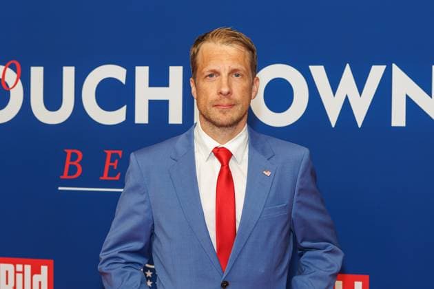 Empfang - BILD NFL TOUCHDOWN BERLIN - Oliver Pocher beim BILD TOUCHDOWN BERLIN National Football League - Empfang, anlässlich des ersten regulären Saisonspiels der NFL Teams Indianapolis Colts vs. Atlanta Falcons am 07.11.2025 im Axel-Springer-Hochhaus in Berlin. Copyright: xEventpressxKochanx