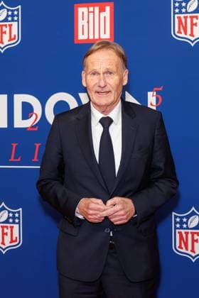 Empfang - BILD NFL TOUCHDOWN BERLIN - Hans-Joachim Watzke beim BILD TOUCHDOWN BERLIN National Football League - Empfang, anlässlich des ersten regulären Saisonspiels der NFL Teams Indianapolis Colts vs. Atlanta Falcons am 07.11.2025 im Axel-Springer-Hochhaus in Berlin. Copyright: xEventpressxKochanx
