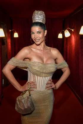abb Palazzo- Micaela Schäfer Schaefer zu Gast bei der Gala Premiere von Kolja Kleeberg und Hans-Peter Wodarz 17. Dinner Show Unikate im PALAZZO-Spiegelpalast am 07.11.2025 in Berlin Berlin Deutschland
