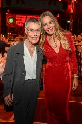 abb Palazzo- Ulla Konnertz (Mutter) und Xenia Seeberg tochter zu Gast bei der Gala Premiere von Kolja Kleeberg und Hans-Peter Wodarz 17. Dinner Show Unikate im PALAZZO-Spiegelpalast am 07.11.2025 in Berlin Berlin Deutschland