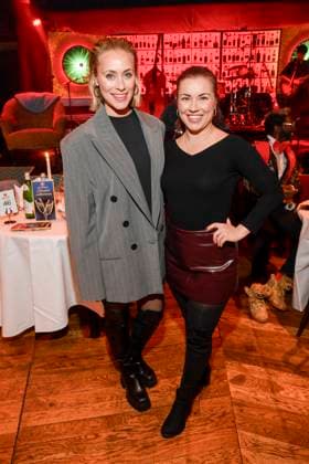 abb Palazzo- Sina Tkotsch und Sarah Tkotsch zu Gast bei der Gala Premiere von Kolja Kleeberg und Hans-Peter Wodarz 17. Dinner Show Unikate im PALAZZO-Spiegelpalast am 07.11.2025 in Berlin Berlin Deutschland