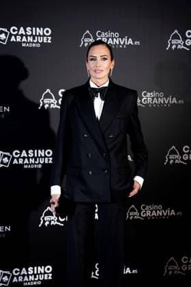 Antenas de Oro Awards 2025 The model Nieves Álvarez during the photocall prior to the presentation of the Antenas de Oro Awards, at the Casino de Aranjuez, on November 8, 2025, in Aranjuez, Madrid Spain The Federation of Associations of Radio and Television of Spain has celebrated the 52nd edition of the Antena de Oro Awards, which recognize the most relevant figures of the year in television, radio and media, which recognize the work of the most relevant figures of the year in television, radio and media 08 NOVEMBER 2025 GOLDEN ANTENAS AWARDS CASINO RADIO TELE MEDIA A Pé Aranjuez Madrid Aranjuez Madrid Madrid Espana  Copyright: xA.xPÃ rezxMecax 7087138