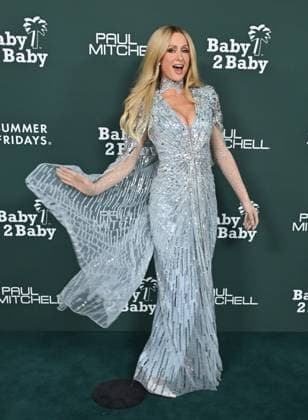 2025 Baby2Baby Gala Paris Hilton arriving to the 2025 Baby2Baby Gala presented by Paul Mitchell at the Pacific Design Center on November 8, 2025 in West Hollywood, Ca. West Hollywood Pacific Design Center California USA Copyright: xLISAxOConnor xAFF-USA.COMx