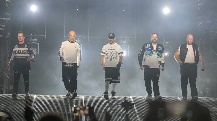 FIVE Perform At Utilita Arena Birmingham, o9-11-2025 Members of 1990 s boyband Five (Scott Robinson, Abz Love, Sean Conlon, Jason J Brown and Ritchie Neville ) perform for the first time in 25 years onstage at Utilita Arena Birmingham, Credit:Jules Annan Avalon  Copyright: xJulesxAnnanx xAvalonx 1051529241