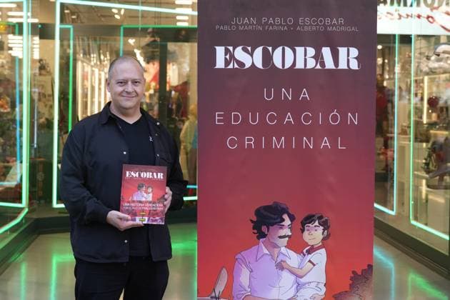 Presentation of the comic book about Pablo Escobar by Norma in Barcelona Pablo Escobars son, Juan Pablo Escobar, during the presentation of the comic book about Pablo Escobar Escobar Escobar A criminal education , on November 12, 2025, in Barcelona, Catalunya Espana The comic book narrates in first person the childhood of his son Juan Pablo Escobar, showing what it was like to grow up in the epicenter of the biggest criminal empire of the 20th century 12 NOVEMBER 2025 COMIC BOOK Barcelona, Catalunya Barcelona, Catalunya Espana  Copyright: xDavidxZorrakinox 7095869