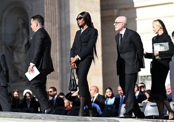 Naomi Campbell Meets Pope Leo XIV - Vatican British supermodel and actress Naomi Campbell attends Pope Leo XIV weekly general audience at St. Peter square in the Vatican on November 12, 2025. She greeted the pope and offered him a book: ‘La Via delle Spezie’. Photo by Eric Vandeville ABACAPRESS.COM Rome Vatican (or Holy See)  Copyright: xVandevillexEric ABACAx