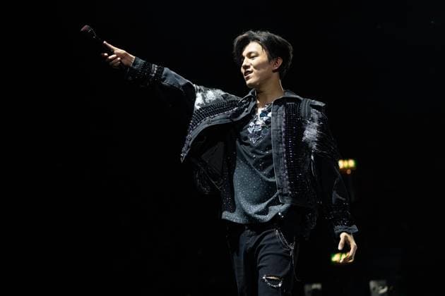 Dimash Qudaibergen in concert in London, UK - 12 Nov 2025 Dimash Qudaibergen performs on stage during his Stranger Tour at Ovo Wembley Arena. London United Kingdom Copyright: xLounisxTiarx xSOPAxImagesx DSC09627