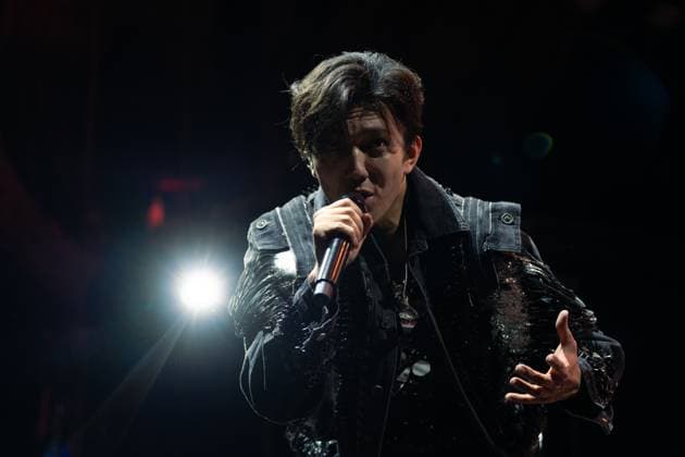 Dimash Qudaibergen in concert in London, UK - 12 Nov 2025 Dimash Qudaibergen performs on stage during his Stranger Tour at Ovo Wembley Arena. London United Kingdom Copyright: xLounisxTiarx xSOPAxImagesx DSC09631