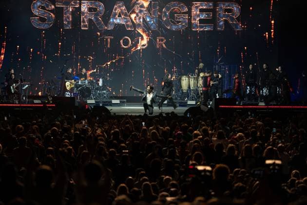 Dimash Qudaibergen in concert in London, UK - 12 Nov 2025 Dimash Qudaibergen performs on stage during his Stranger Tour at Ovo Wembley Arena. London United Kingdom Copyright: xLounisxTiarx xSOPAxImagesx DSC09417