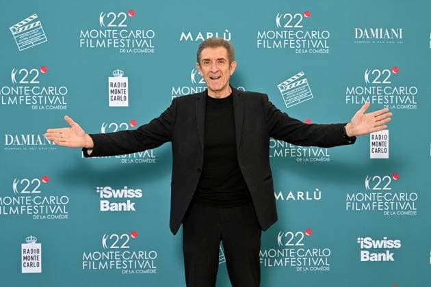 Ezo Greggio Launch and presentation of the Jury of the 22nd Monte Carlo Festival de la Comédie at the Grimaldi Forum in Monaco, November 12, 2025 Ezio Greggio, founder and president of the Festival, introduced the members of the Jury and the films in competition on stage in the Salle Camille Blanc of the Grimaldi Forum Actress Claudia Gerini, is President of the Jury, Franco Nero, Honorary President, Teresa Riott and Daniel McVicar make up this cinematic quartet. The Festivals aim is to promote and enhance the different genres of comedy through film premieres, Thanks to the commitment of Ezio Greggio and the late Mario Monicelli, co-founder of the event, comedy has gained a new appreciation even at prestigious festivals such as Cannes, Rom Copyright: xBrunoxBebertx xBestimagexBrunoxBebertx xBestimagex