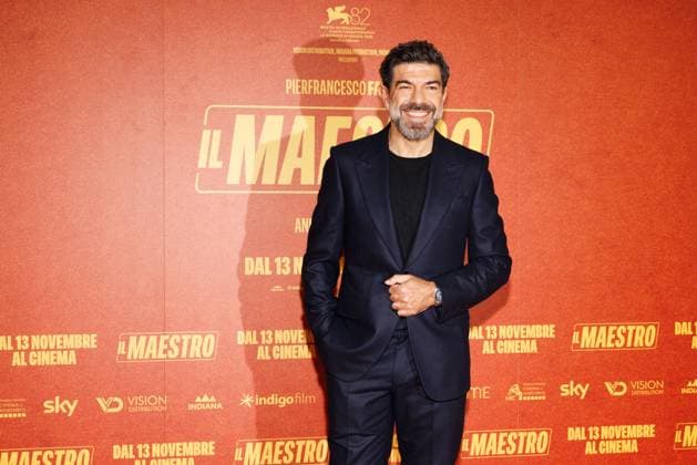 News - Il Maestro - Photocall Pierfrancesco Favino attends the Il Maestro photocall at Cinema Anteo on November 12, 2025 in Milan, Italy. Photo: Cinzia Camela. Milan Cinema Anteo Italy Copyright: xCinziaxCamelax xLiveMediax LPN_2141392