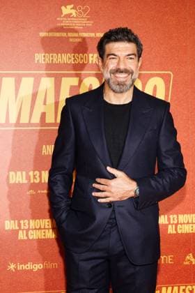 News - Il Maestro - Photocall Pierfrancesco Favino attends the Il Maestro photocall at Cinema Anteo on November 12, 2025 in Milan, Italy. Photo: Cinzia Camela. Milan Cinema Anteo Italy Copyright: xCinziaxCamelax xLiveMediax LPN_2141396