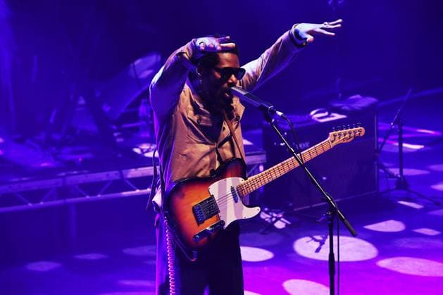 Curtis Harding performing at Shepherd™s Bush Empire LONDON, ENGLAND - NOVEMBER 12: Curtis Harding performing at Shepherd™s Bush Empire on November 12, 2025 in London, England. CAP MAR MAR Great Britain Copyright: xMartinxHarris CapitalxPicturesx