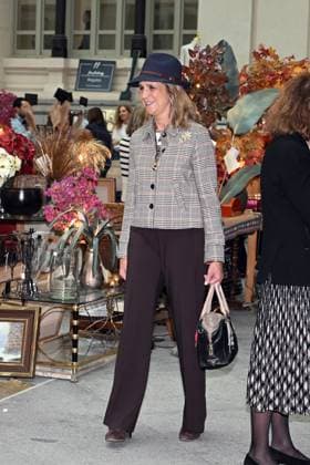 Inauguration of the New Future 2025 Flea Market The Infanta Elena during the inauguration of the New Future 2025 Flea Market at the Galería de Cristal del Palacio Cibeles in Madrid, on November 13, 2025, in Madrid Spain FAMOUSES SOLIDARITY RASTRILLO José Madrid Madrid Madrid Spain  Copyright: xJosÃ xOlivax 7098369