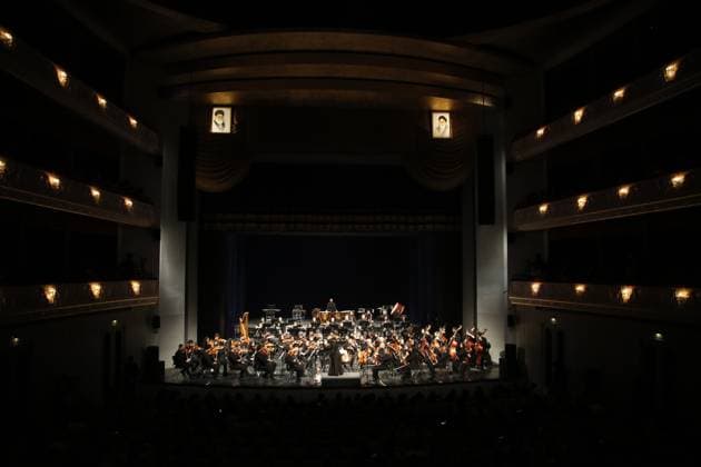 Paniz Faryusefi becomes first woman to lead Tehran Symphony Orchestra in Iran TEHRAN, IRAN - NOVEMBER 13: Tehran Symphony Orchestra performs under the baton of a female orchestra conductor Paniz Faryusefi for the first time at the Vahdat Hall in Tehran, Iran on November 13, 2025. Fatemeh Bahrami Anadolu Tehran Iran. Editorial use only. Please get in touch for any other usage.  Copyright: x2025xAnadoluxFatemehxBahramix