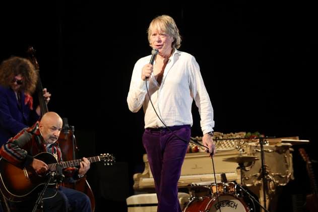 Helge Schneider live bei einem Konzert seiner Ein Mann und seine Musik -Tour in der Messehalle. Löbau, 13.11.2025