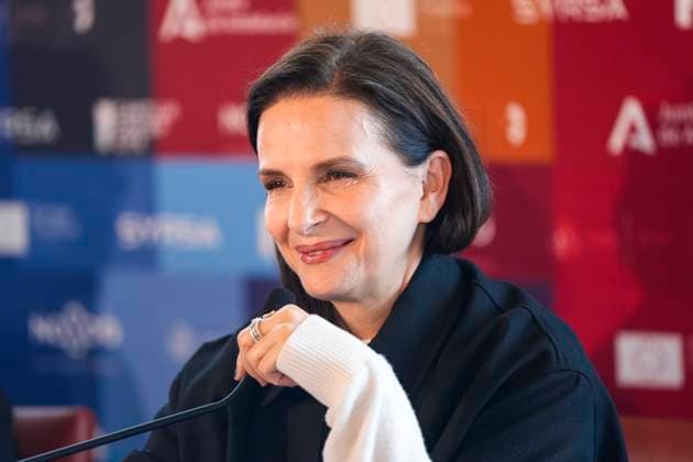 Official press conference of Juliette Binoche who received the Giraldillo de Honor 2025 Seville The actress Juliette Binoche, during the official press conference within the framework of the European Film Festival at the Abades Restaurant, November 14, 2025 in Seville Andalusia, Spain The actress Juliette Binoche, has offered an official press conference within the framework of the European Film Festival as she receives the Giraldillo de Honor 2025 NOVEMBER 14, 2025 Seville Andalusia Seville Andalusia Spain  Copyright: xJoaquinxCorcherox 7101072
