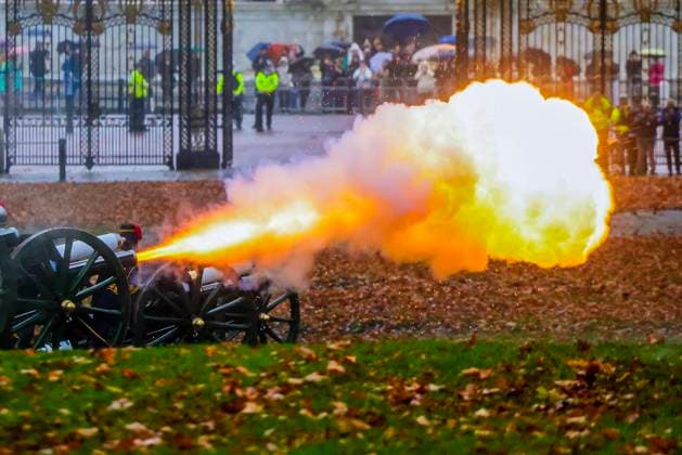 . 14 11 2025. London, United Kingdom. Kings Birthday 41 Gun Royal Salute. The King s Troop Royal Horse Artillery fire a 41 gun salute in Green Park to mark King Charles III 77th Birthday.  xMartynxWheatleyx xi-Imagesx IIM-26377-0002