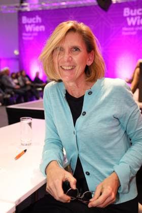 BUCH WIEN 2025 Wien, Messe, 14. 11. 2025 Beate MALY