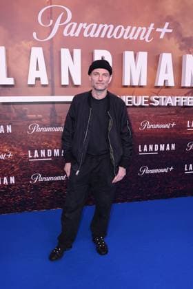 Mark Waschke bei der Premiere der 2. Staffel der Serie Landman (Paramount+ ) im Zoo Palast am 14.11.2025 in Berlin Landman Serien Premiere in Berlin