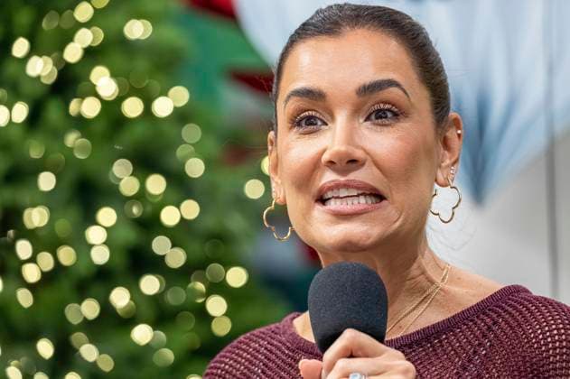 Jana Ina Zarrella bei der Eröffnung des Charity-Waldes in der Galeria Düsseldorf Königsallee. Düsseldorf, 14.11.2025