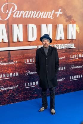 Billy Bob Thornton bei der Ankunft zur Premiere der 2. Staffel der Serie Landman (Paramount+ ) im Berliner Kino Zoo Palast. Billy Bob Thornton at the premiere of the second season of the series Landman (Paramount+) at the Zoo Palast cinema in Berlin. snapshot-photography B.Niehaus